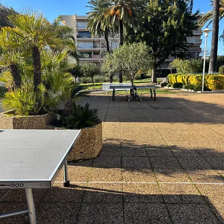 شقة 2 Pieces Centre Juan Moderne Avec Piscine Tennis